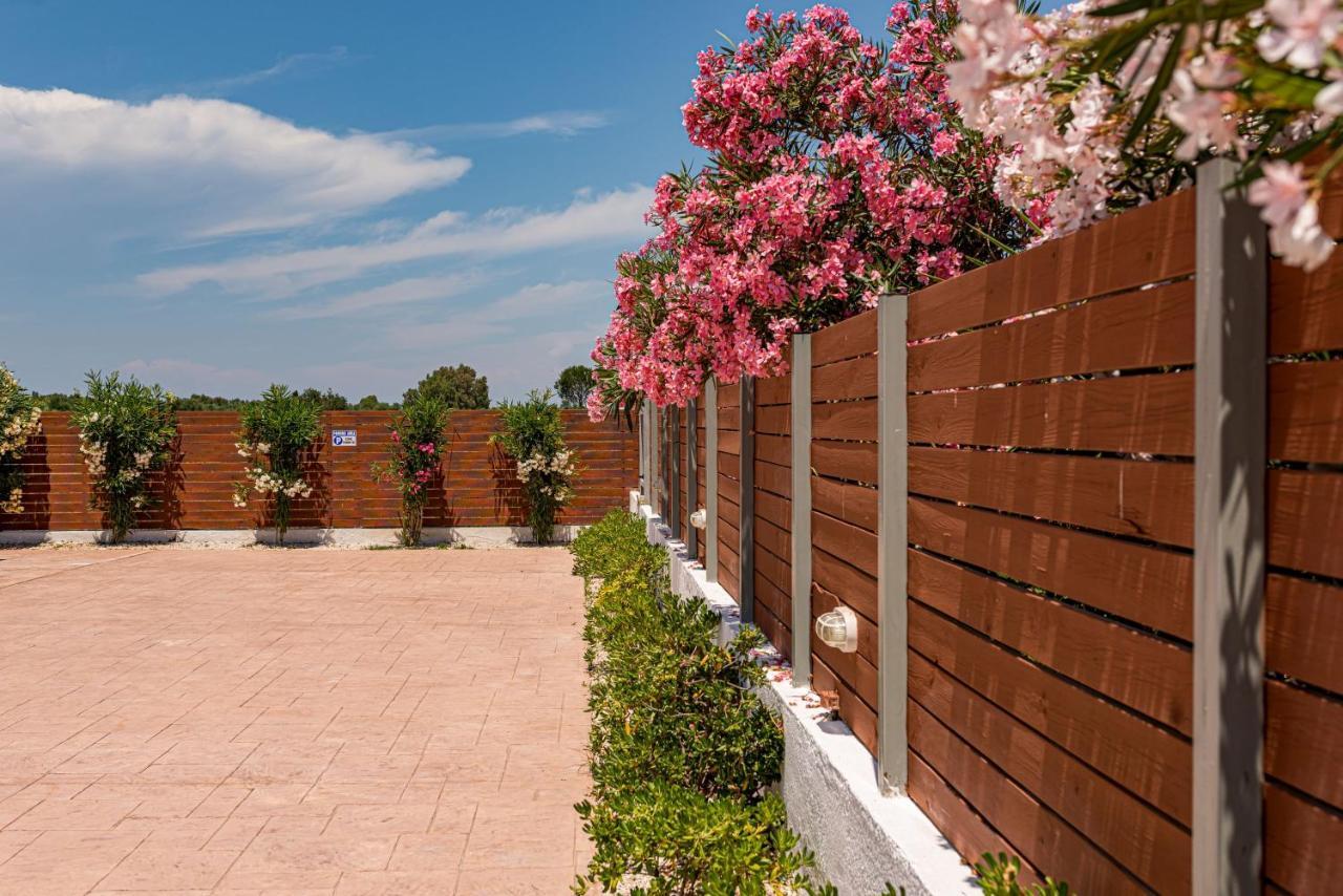 Blossom Villa لاغاناس المظهر الخارجي الصورة