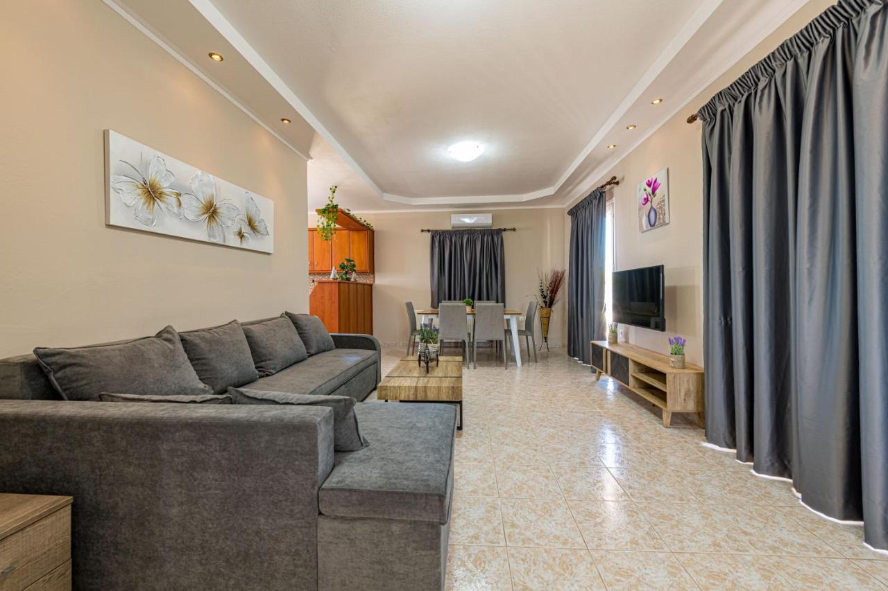 Blossom Villa لاغاناس المظهر الخارجي الصورة